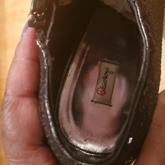 Size 8 black sequin platform booties. - Picture 9 of 9